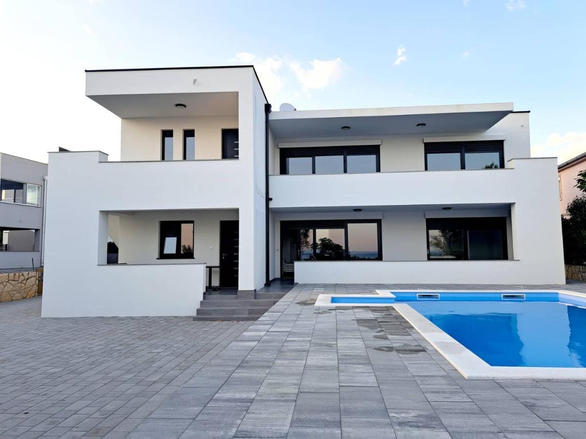 Villa Leptiric 维尔 外观 照片